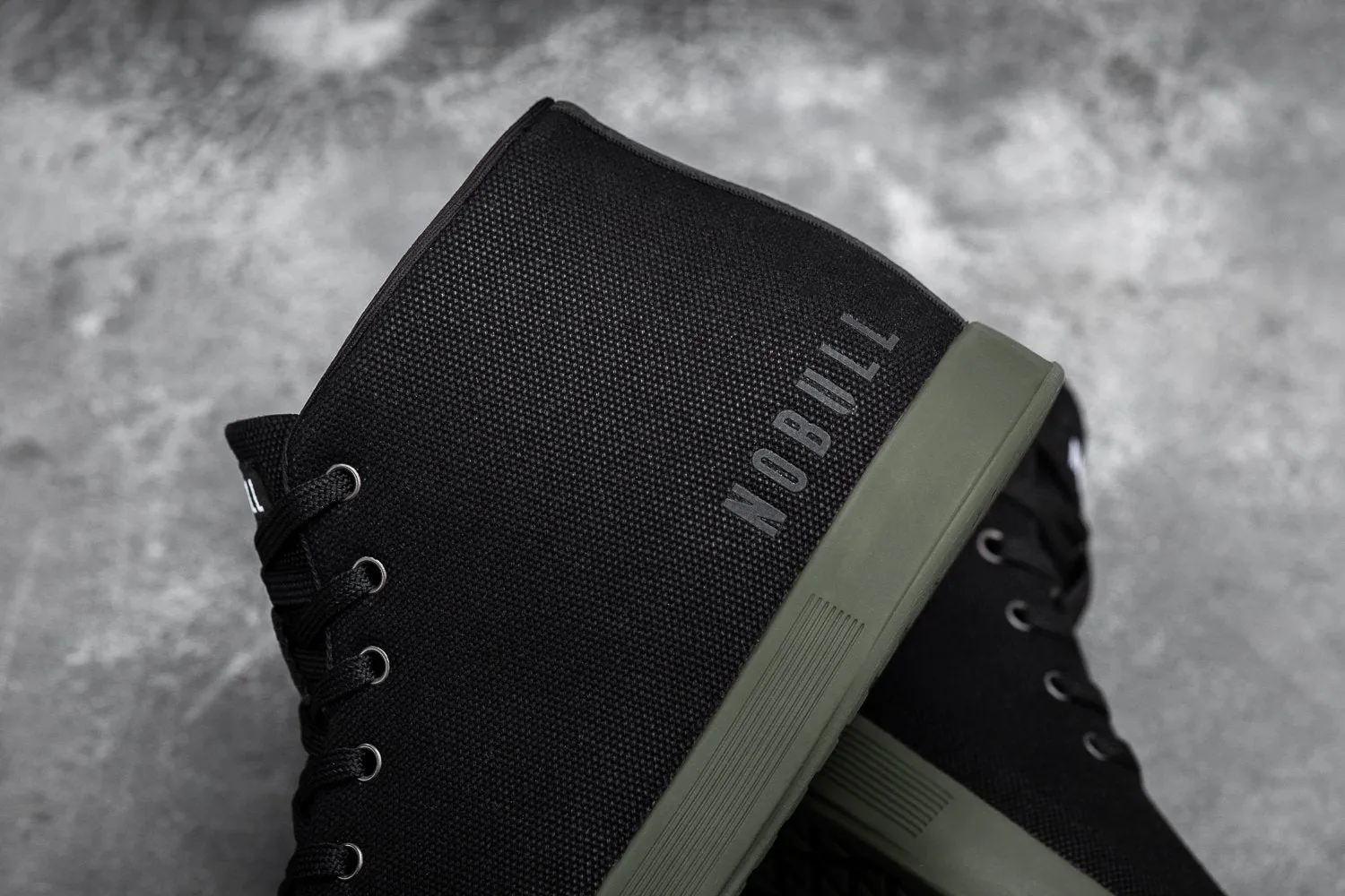 BLACK IVY CANVAS MID TRAINER (WOMEN'S)