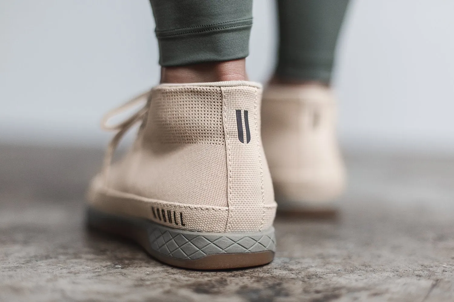 DESERT CANVAS MID TRAINER (WOMEN'S)